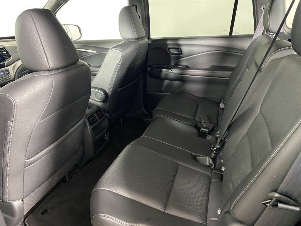 Used 2023 Honda Passport EX-L image 12