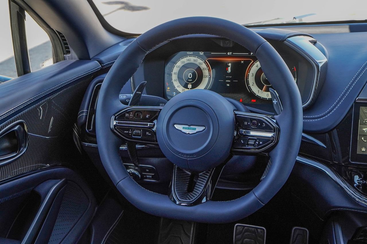 New 2026 Aston Martin DBX 707 image 31