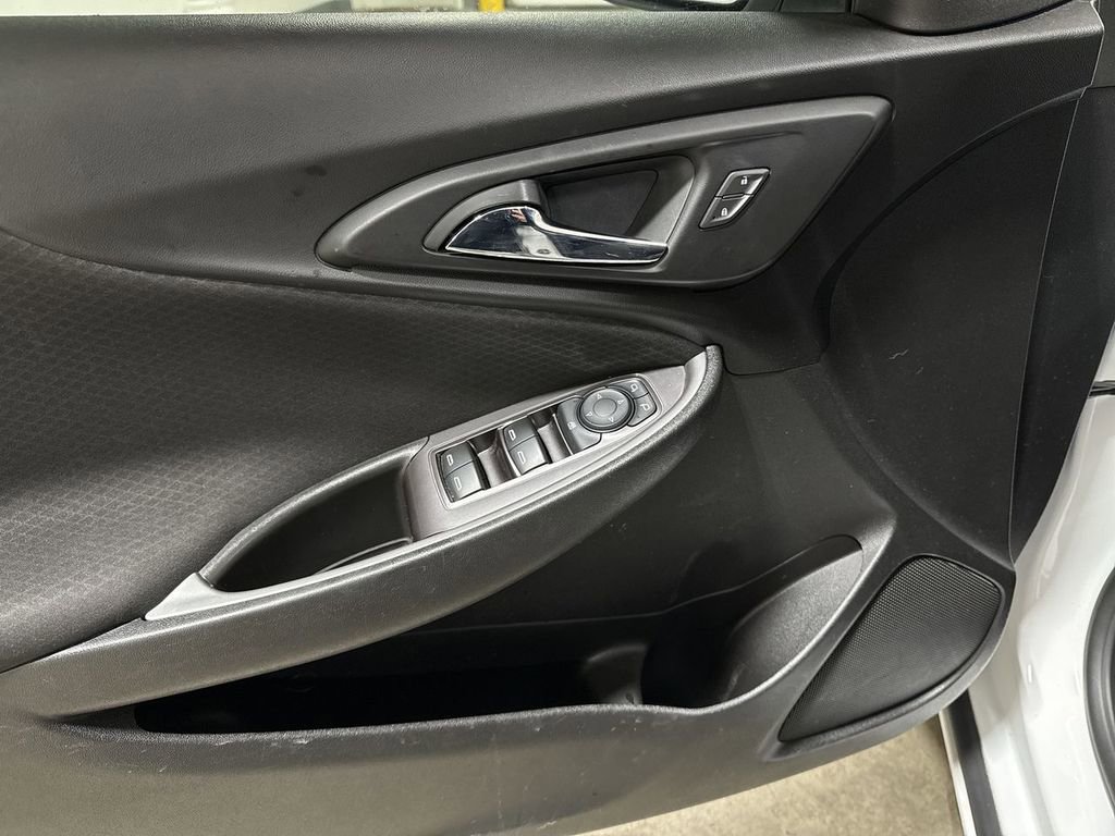 Used 2018 Chevrolet Malibu LS image 20