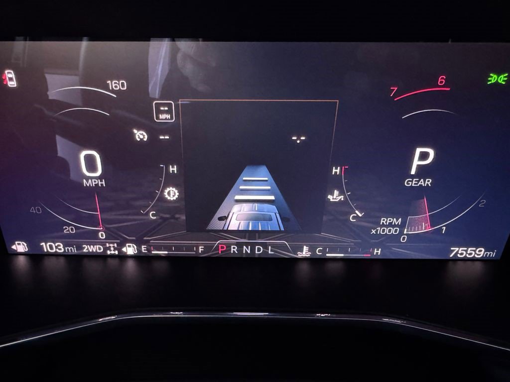 Certified 2025 GMC Canyon Elevation image 16