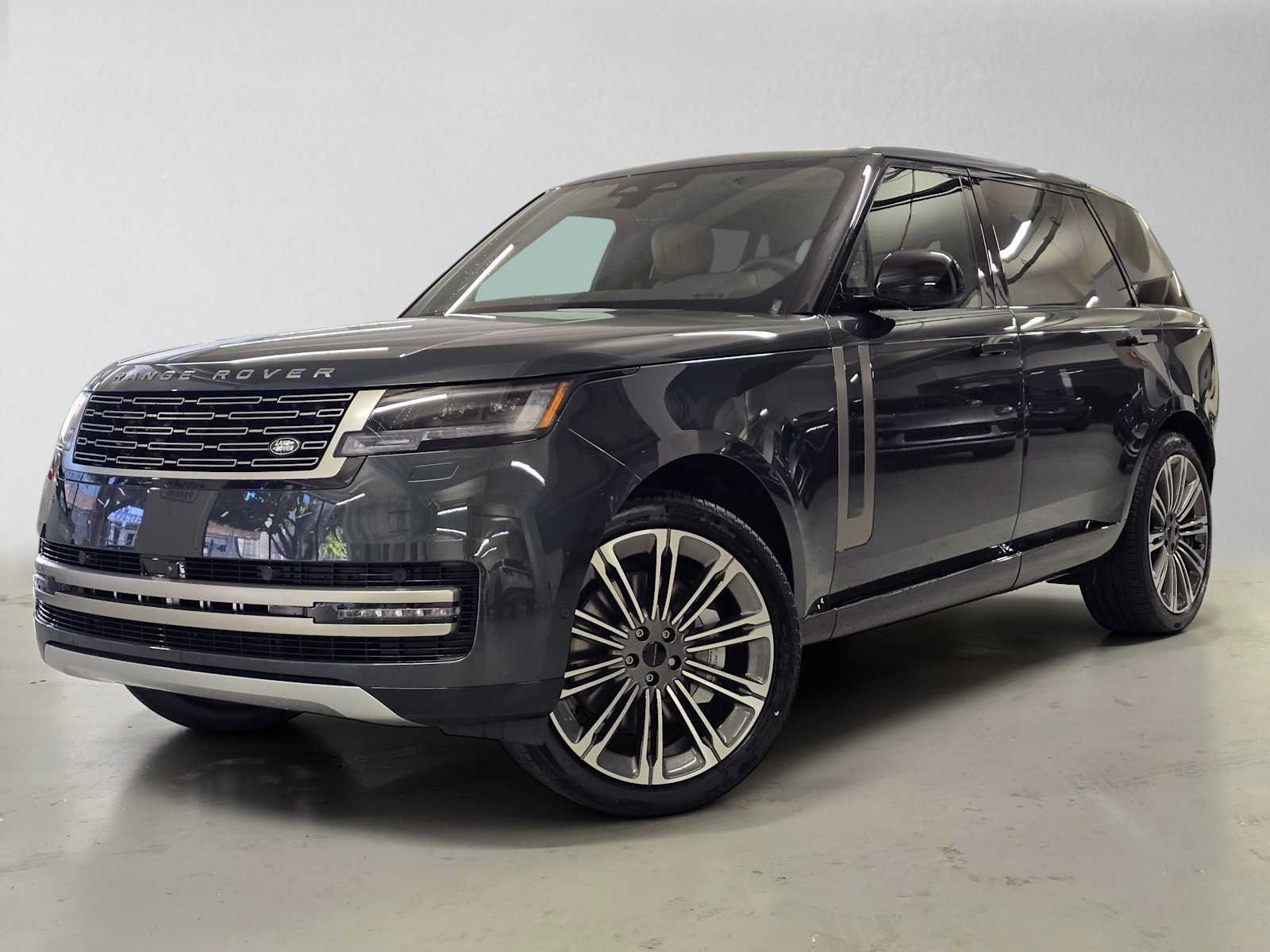New 2026 Land Rover Range Rover Long Wheelbase SE AWD/4WD image 1
