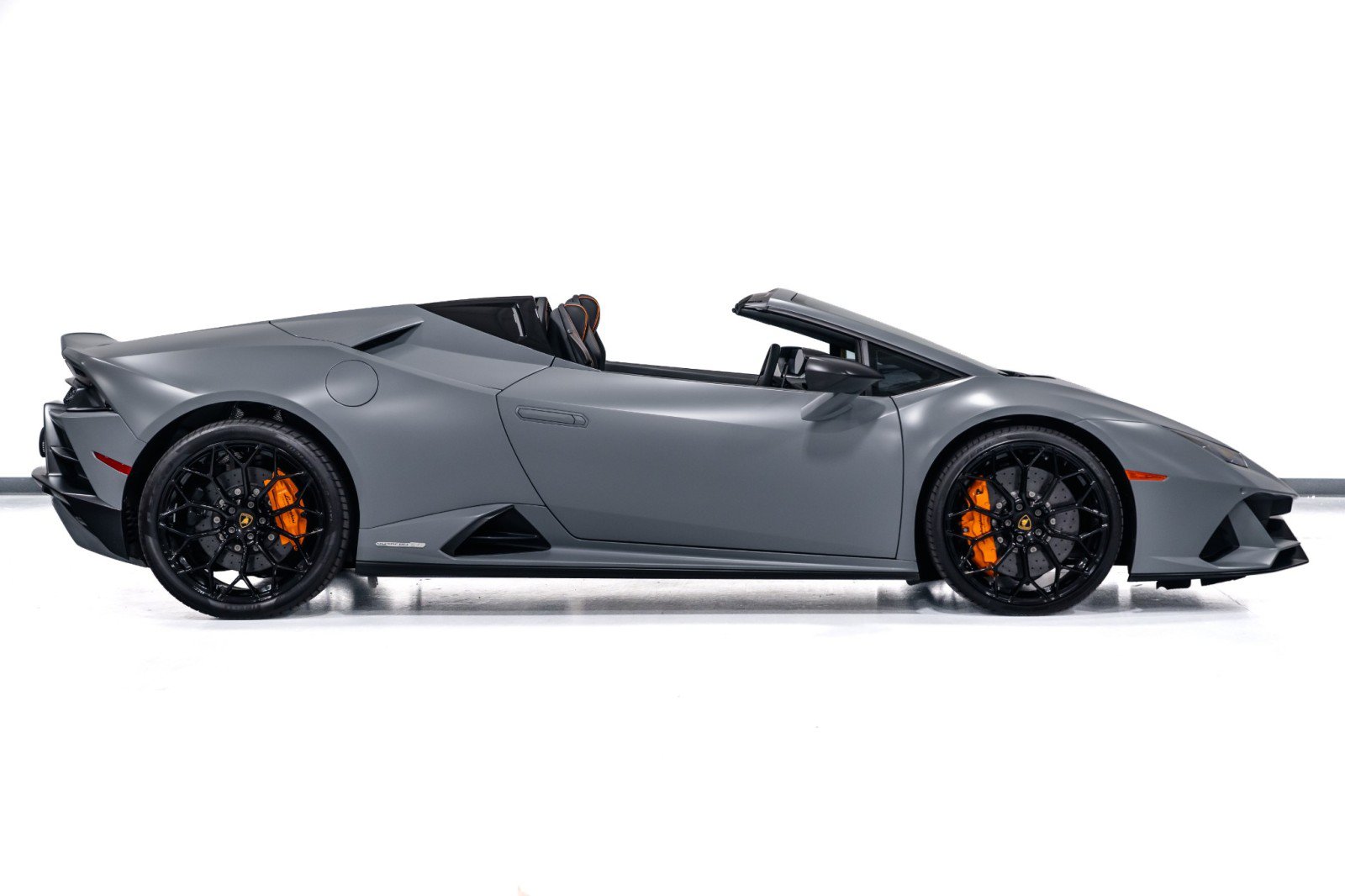 Used 2024 Lamborghini Huracan EVO AWD/4WD image 9