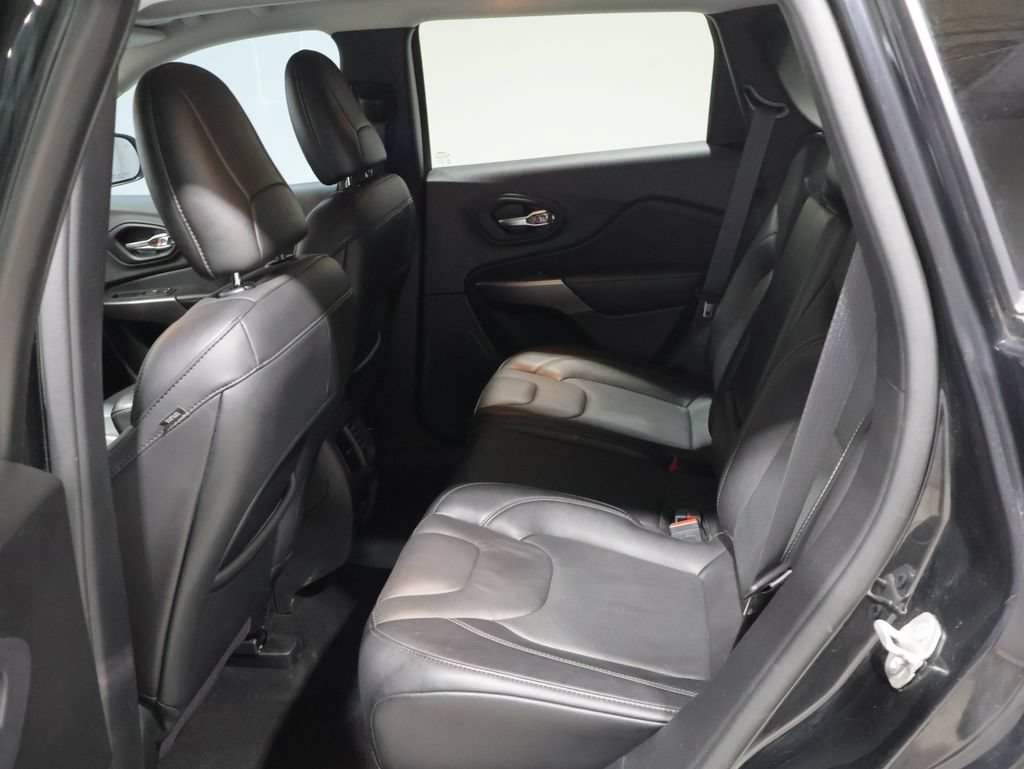 Used 2021 Jeep Cherokee Limited AWD/4WD image 18