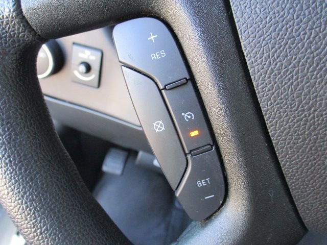 Used 2024 Chevrolet Express 2500 w/ Driver Convenience Package RWD image 15