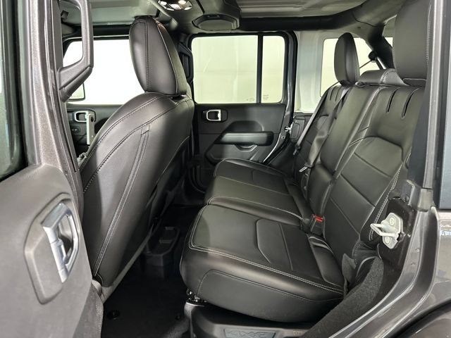 Used 2023 Jeep Wrangler Unlimited Sahara w/ Cold Weather Group AWD/4WD image 25