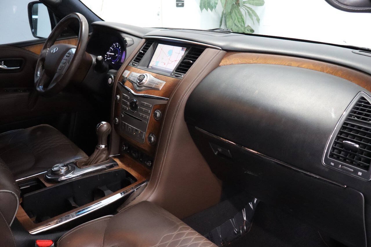 Used 2017 INFINITI QX80 Limited AWD/4WD image 10