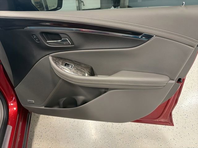 Used 2015 Chevrolet Impala LTZ FWD image 42