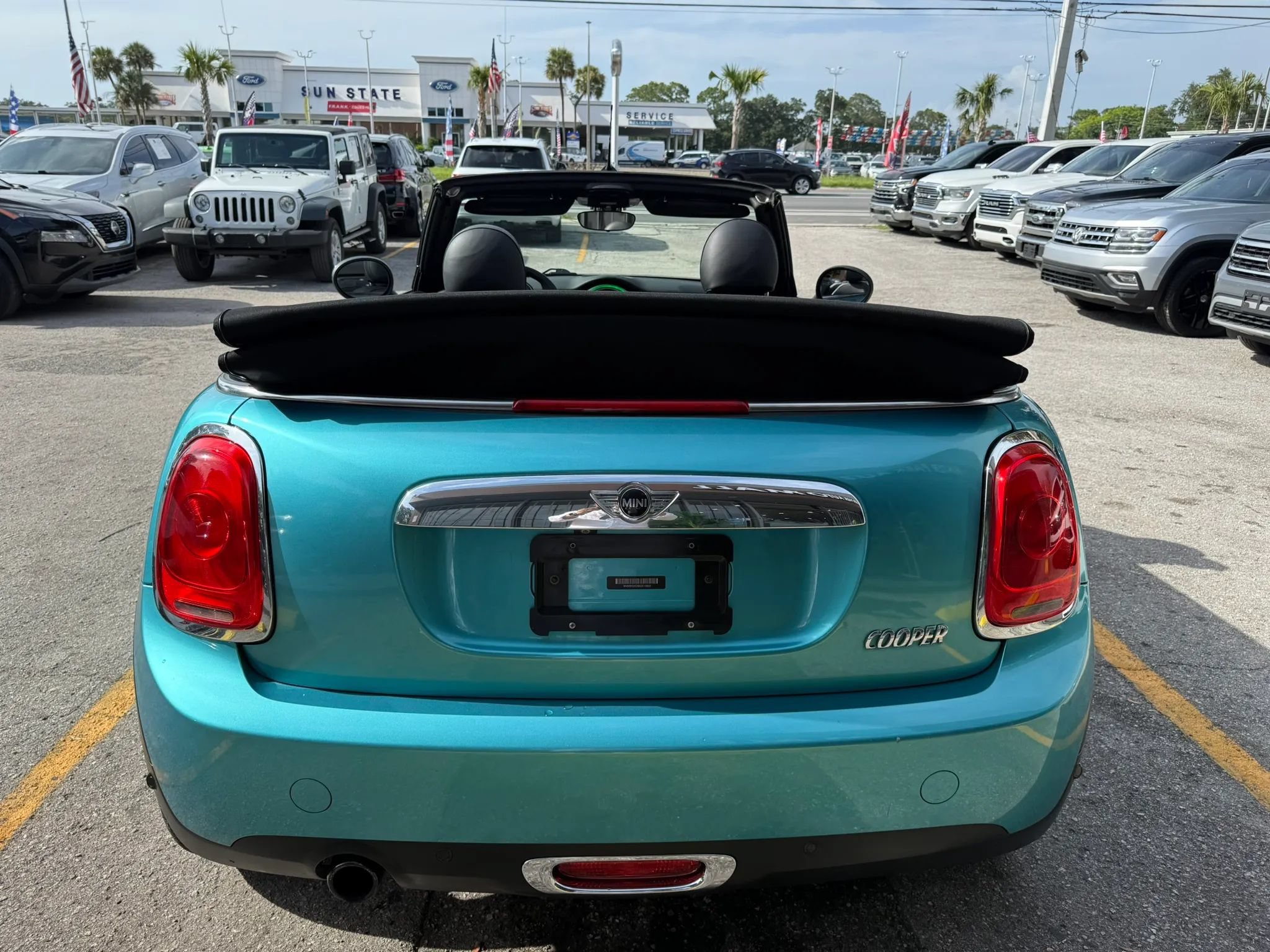 Used 2016 MINI Cooper Convertible FWD image 6