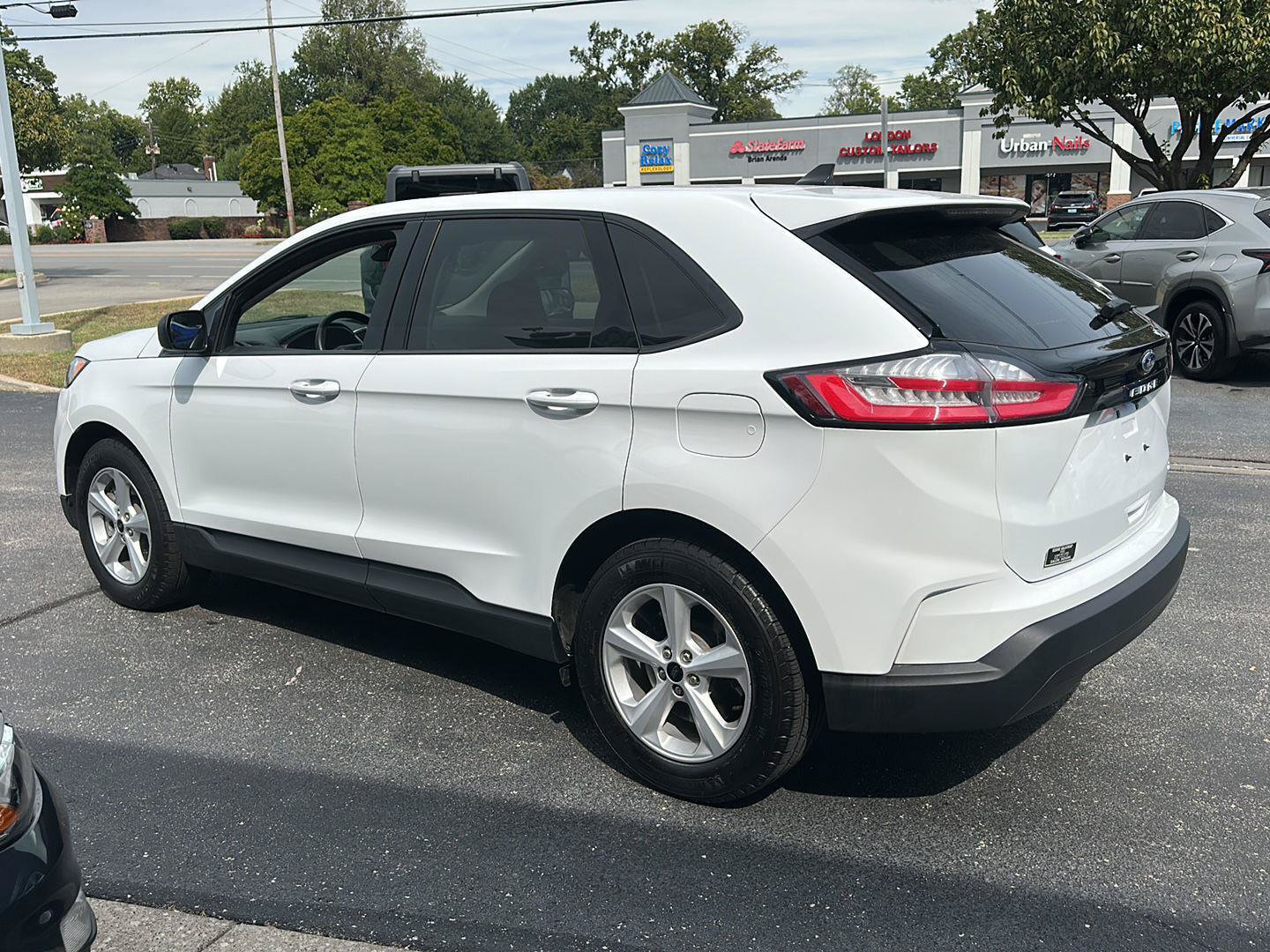 Used 2024 Ford Edge SE AWD/4WD image 5