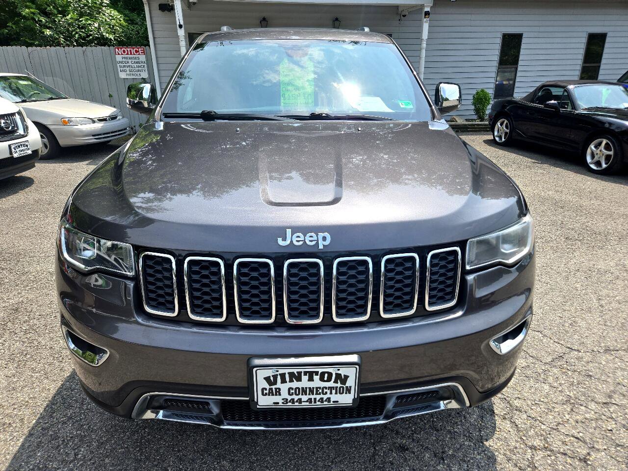 Used 2017 Jeep Grand Cherokee Limited image 8