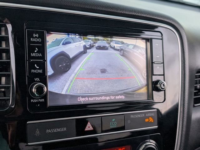 Used 2019 Mitsubishi Outlander ES image 21