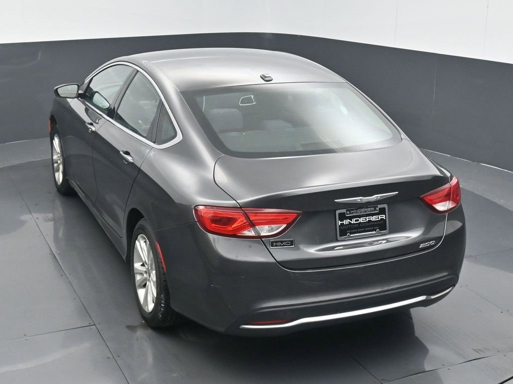 Used 2015 Chrysler 200 Limited w/ Convenience Group image 18