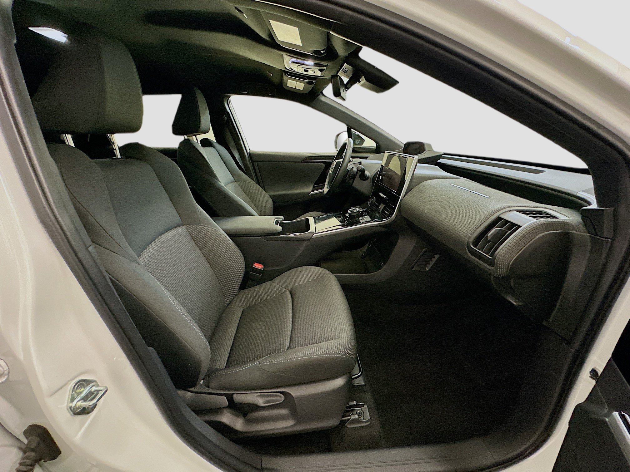Used 2023 Subaru Solterra AWD image 32