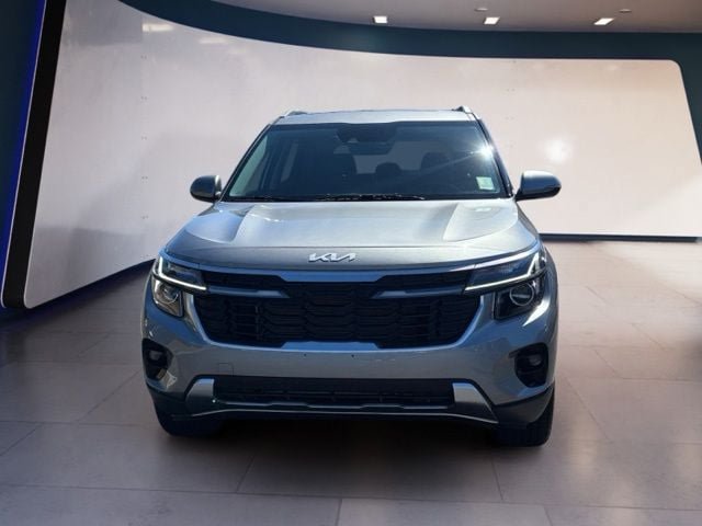 Certified 2024 Kia Seltos EX AWD/4WD image 8