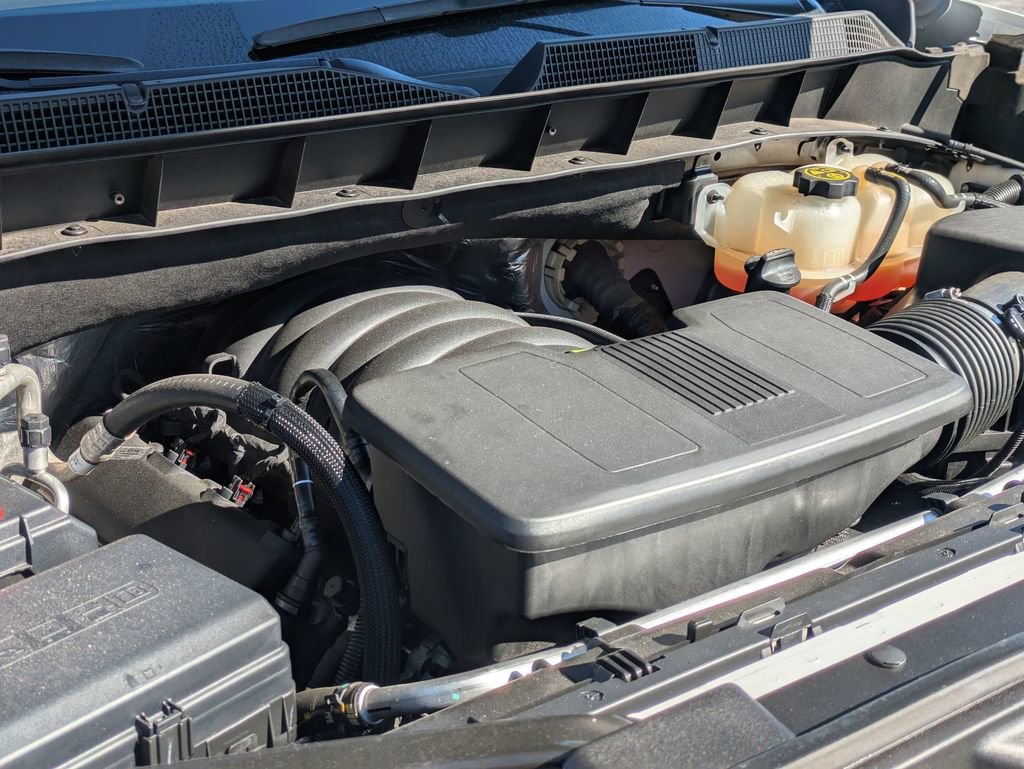 Used 2024 Chevrolet Silverado 1500 RST w/ Z71 Off-Road Package image 12