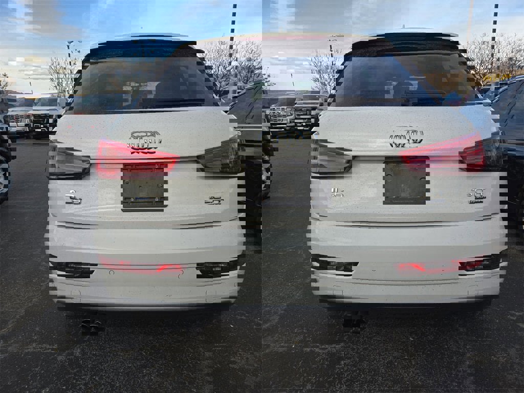 Used 2017 Audi Q3 2.0T Premium Plus w/ Premium Plus Package image 7