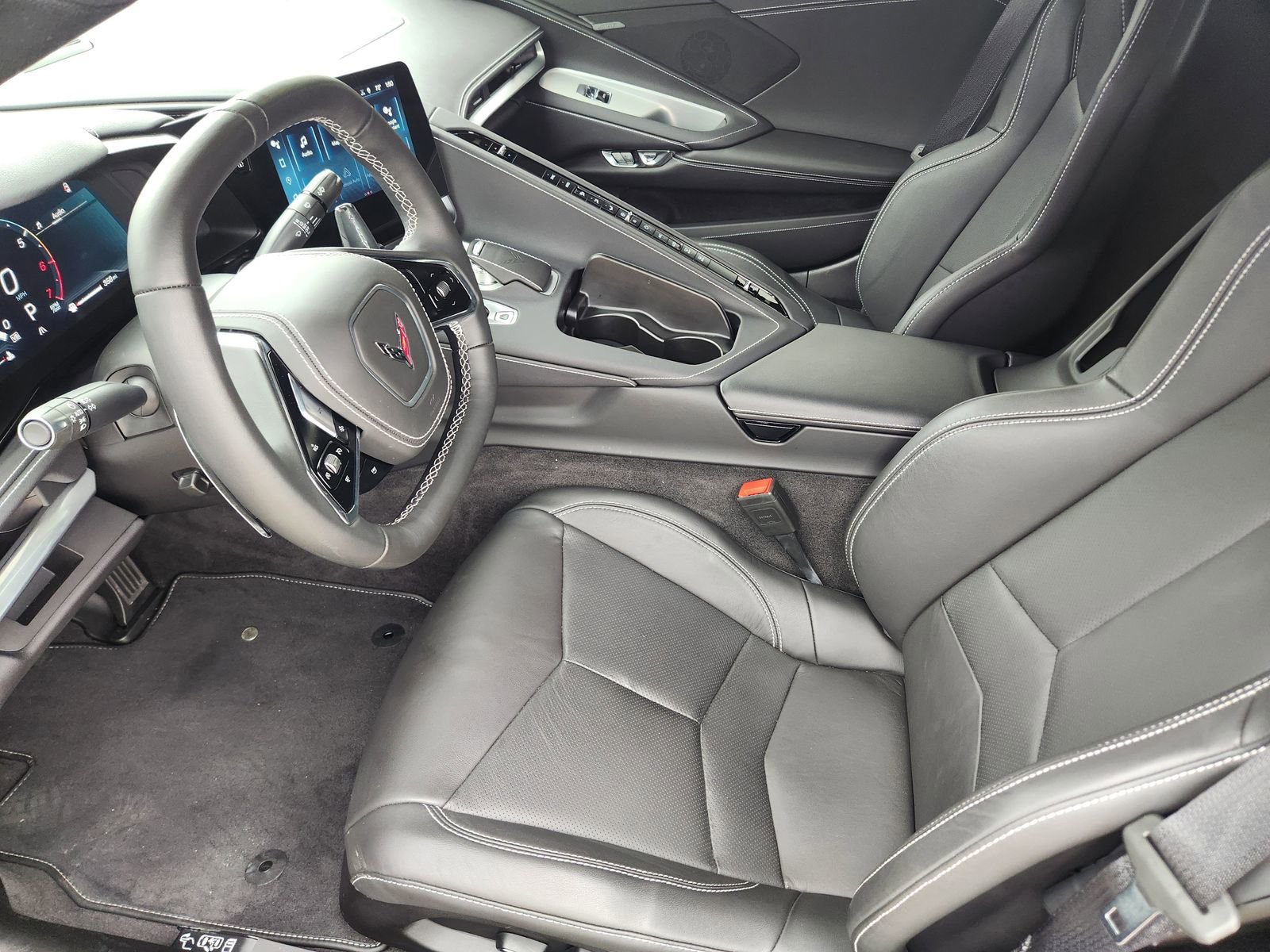 Used 2025 Chevrolet Corvette Stingray Coupe w/ Battery Protection Package image 15