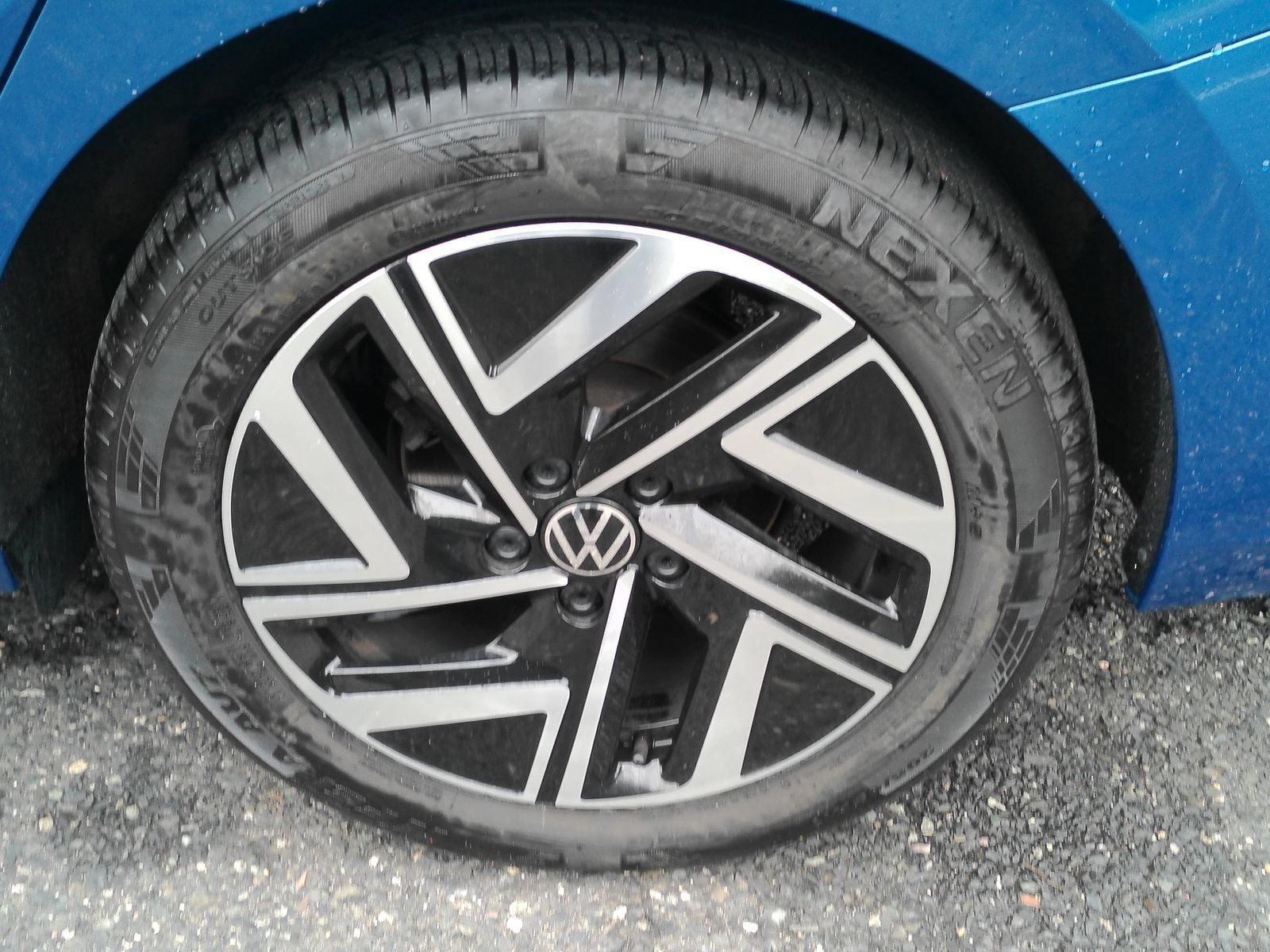 Used 2024 Volkswagen Jetta SEL FWD image 30
