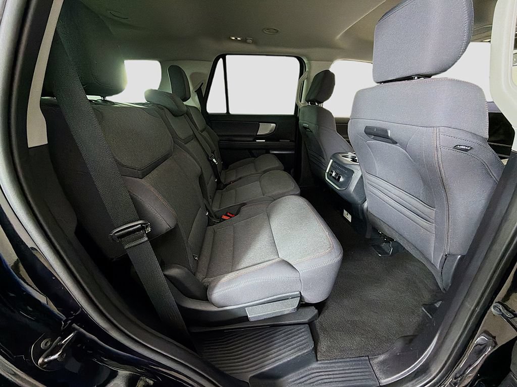 Used 2025 Ford Expedition Active AWD/4WD image 25