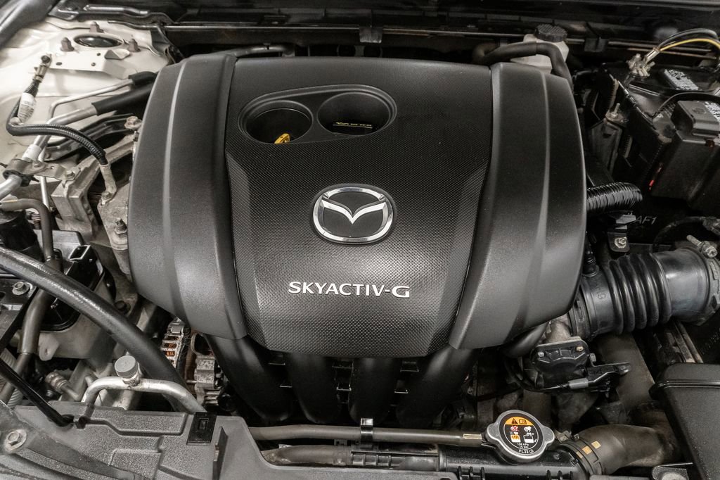 Used 2019 MAZDA MAZDA3 AWD Hatchback image 4