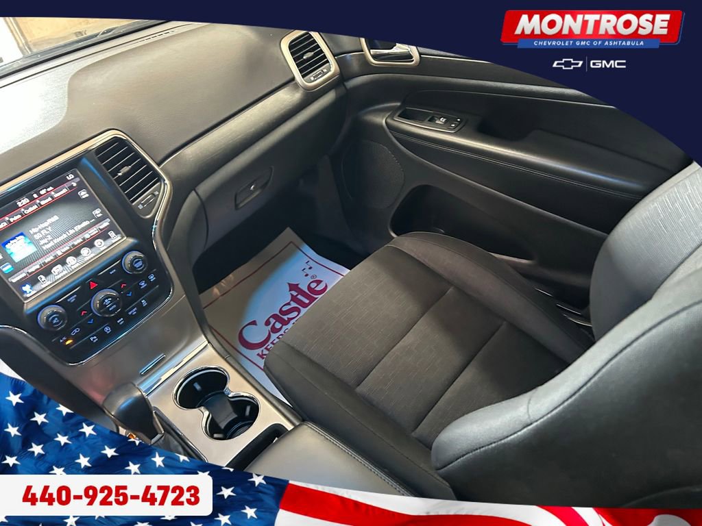 Used 2017 Jeep Grand Cherokee Laredo w/ Quick Order Package 23E AWD/4WD image 26