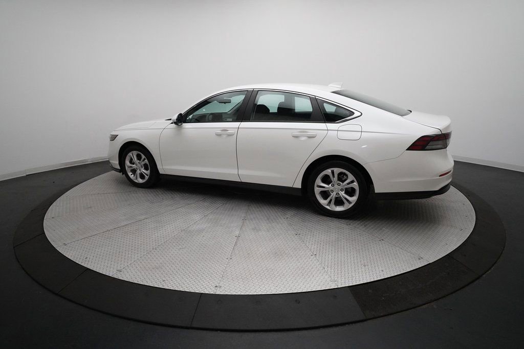 Used 2023 Honda Accord LX image 12