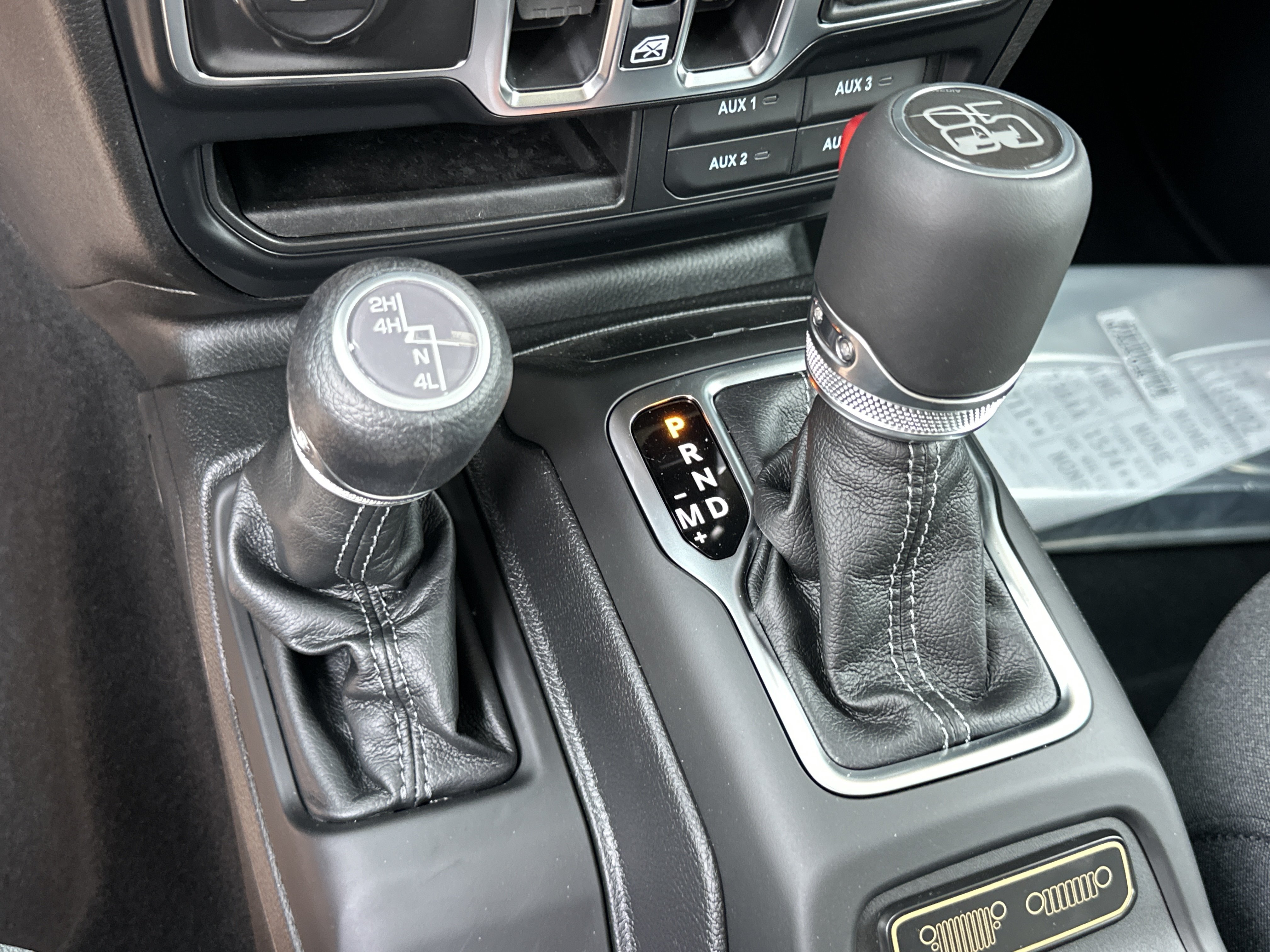 New 2026 Jeep Gladiator Sport AWD/4WD image 4