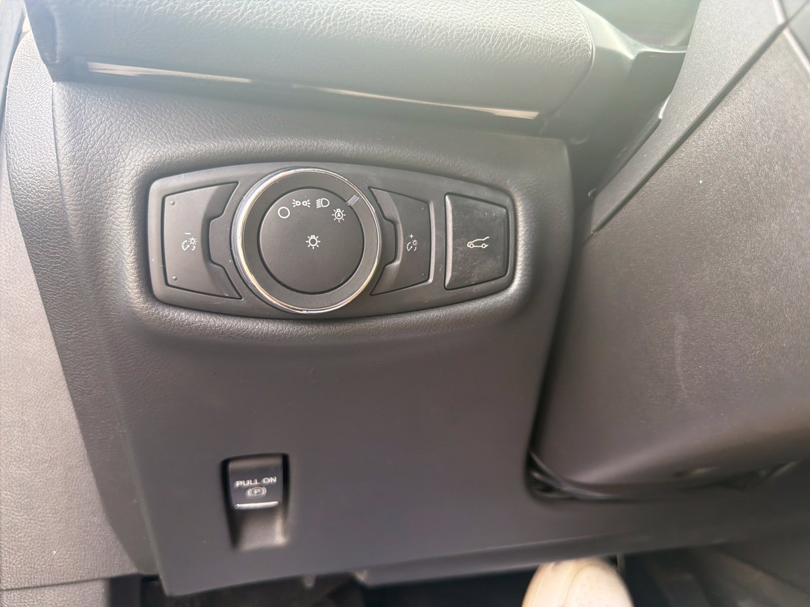 Used 2013 Lincoln MKZ FWD image 17