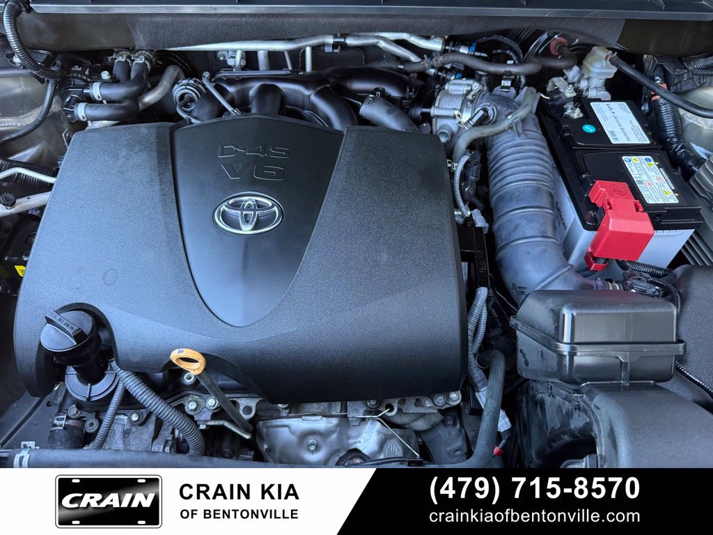 Used 2021 Toyota Highlander XLE FWD image 35