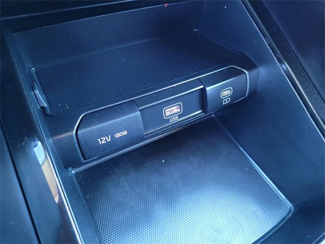 Used 2024 Kia Telluride LX image 13