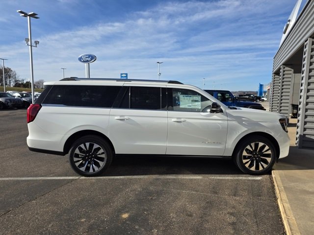 New 2025 Ford Expedition Max Platinum w/ Driver's Package image 3