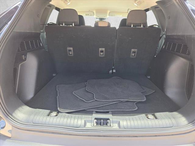 Used 2022 Ford Escape SE w/ Convenience Package FWD image 6