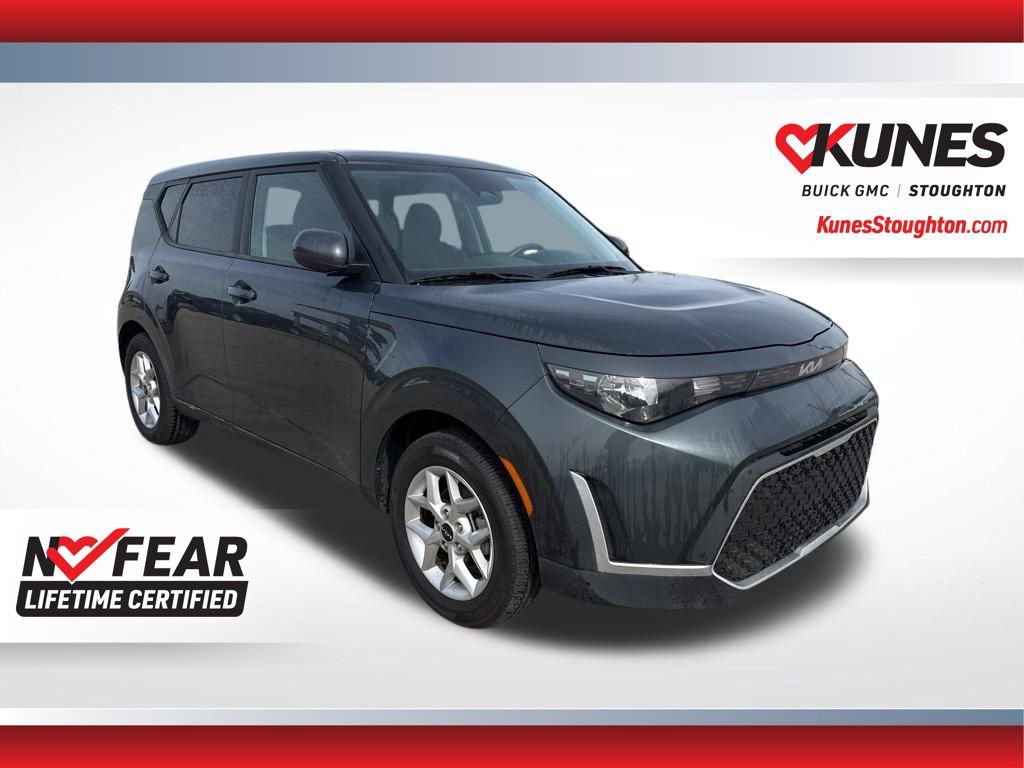 Used 2025 Kia Soul LX w/ LX Technology Package