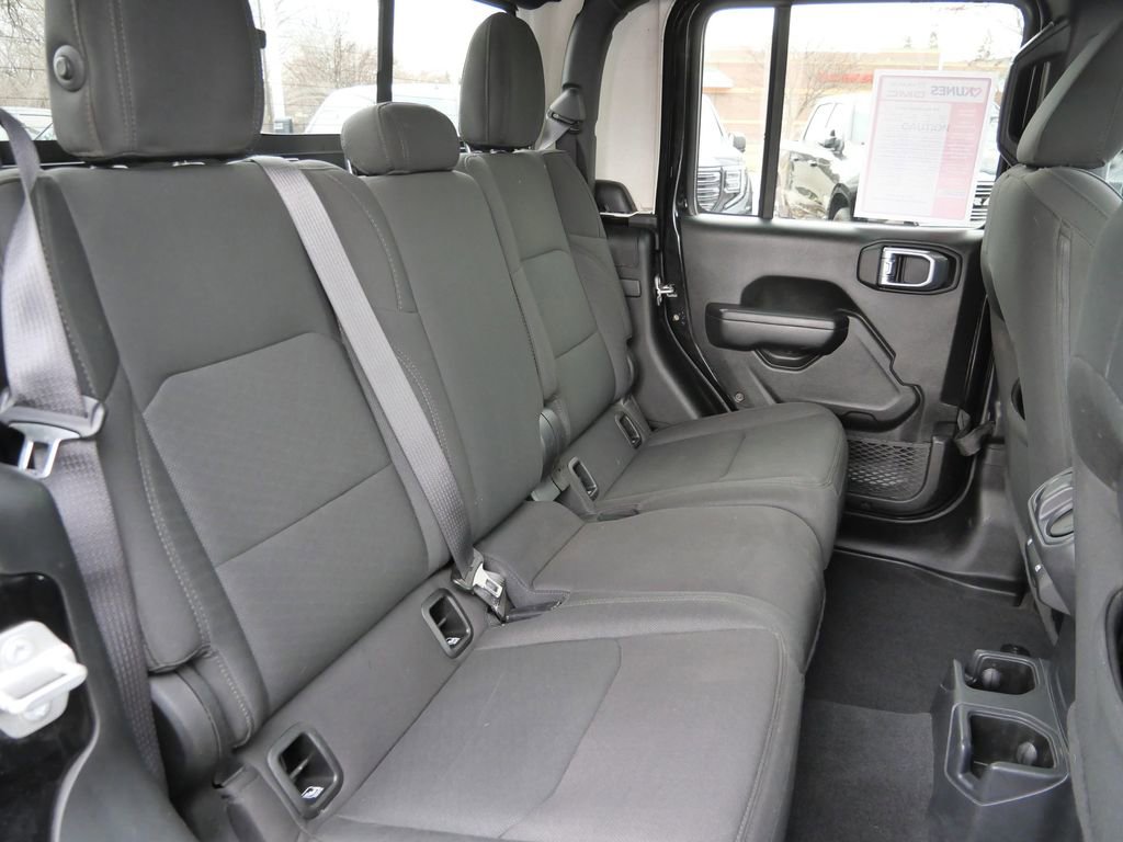 Used 2021 Jeep Gladiator Sport AWD/4WD image 21