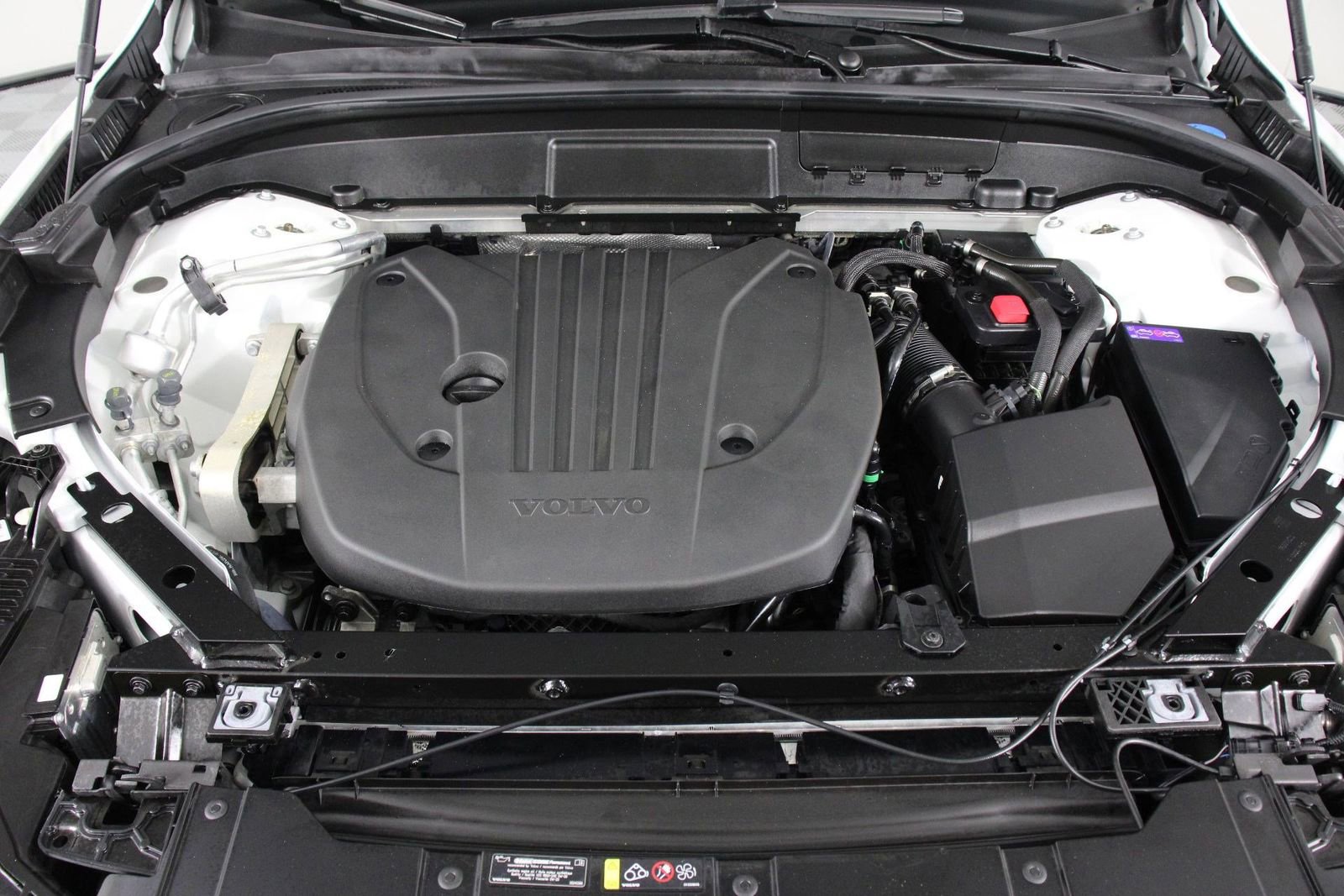 Certified 2023 Volvo XC60 B5 Ultimate image 24