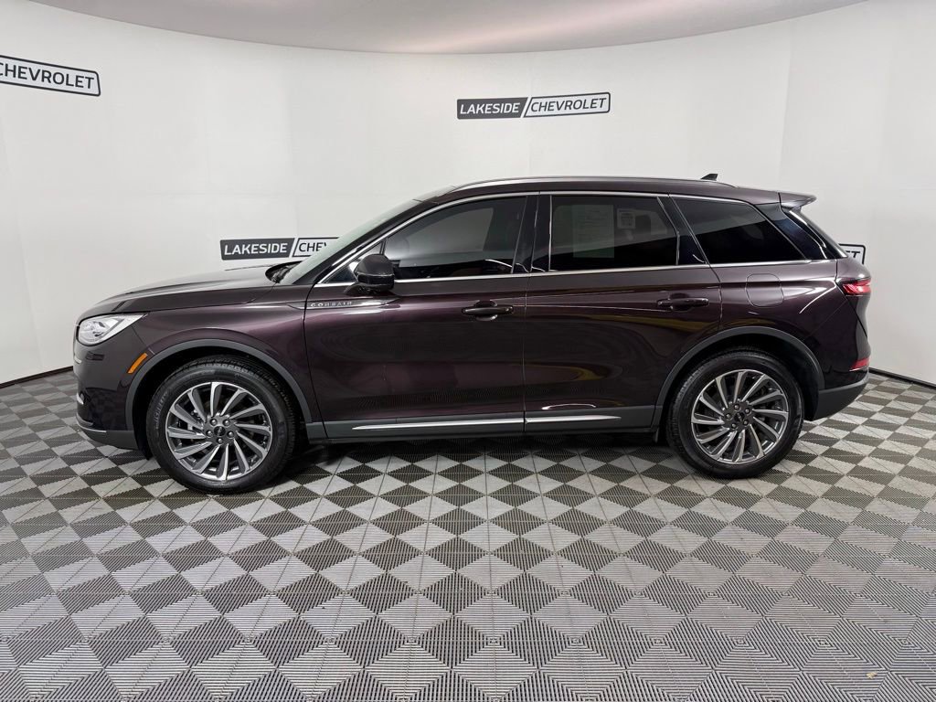 Used 2023 Lincoln Corsair Reserve w/ Equipment Group 201A AWD/4WD image 3