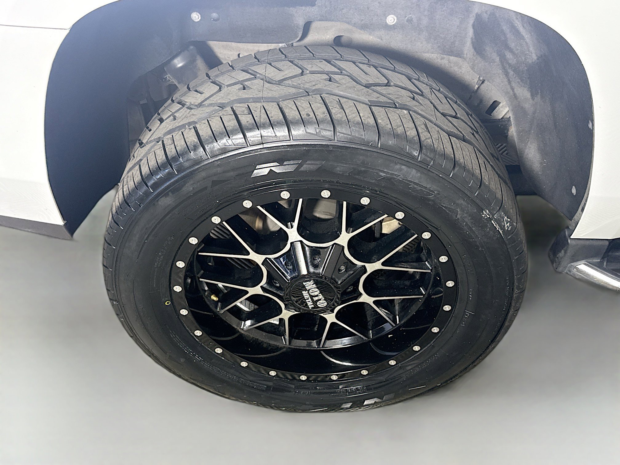 Used 2018 GMC Yukon SLT w/ HD Trailering Package image 32