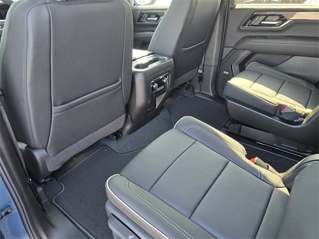 New 2026 GMC Yukon Elevation image 11