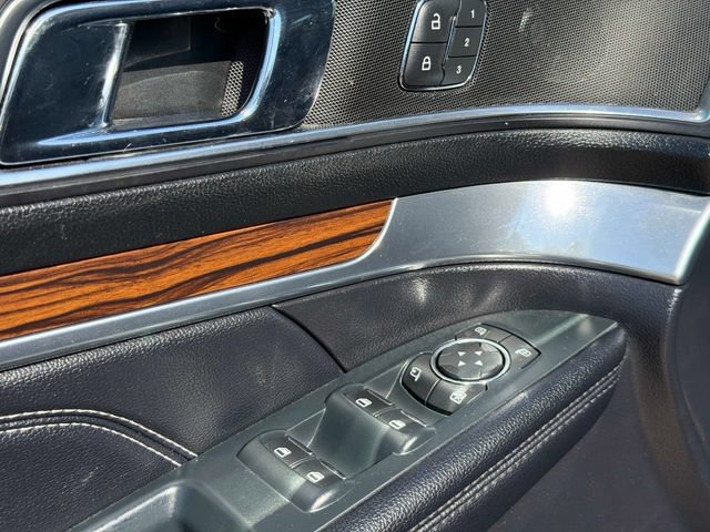 Used 2019 Ford Explorer Limited w/ Ford Safe & Smart Package AWD/4WD image 20
