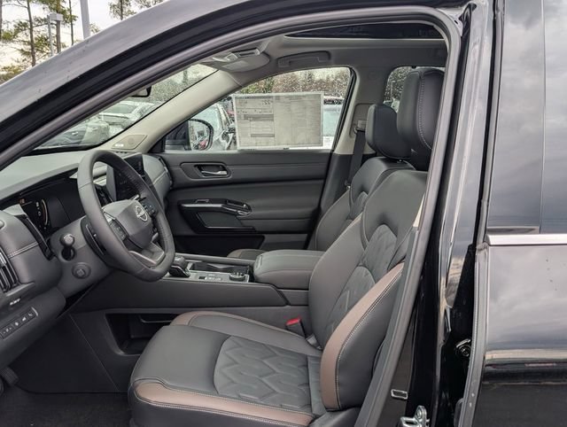 New 2026 Nissan Pathfinder Platinum w/ Cargo Package AWD/4WD image 16