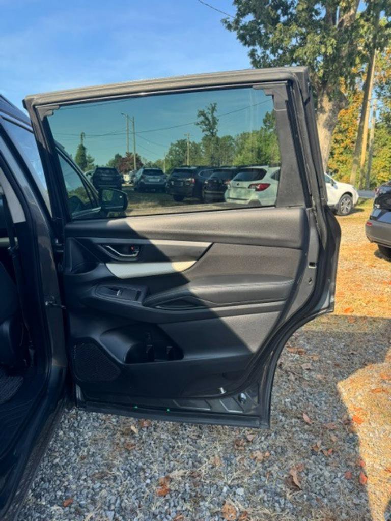 Used 2019 Subaru Ascent Premium w/ Popular Package #2 AWD/4WD image 13