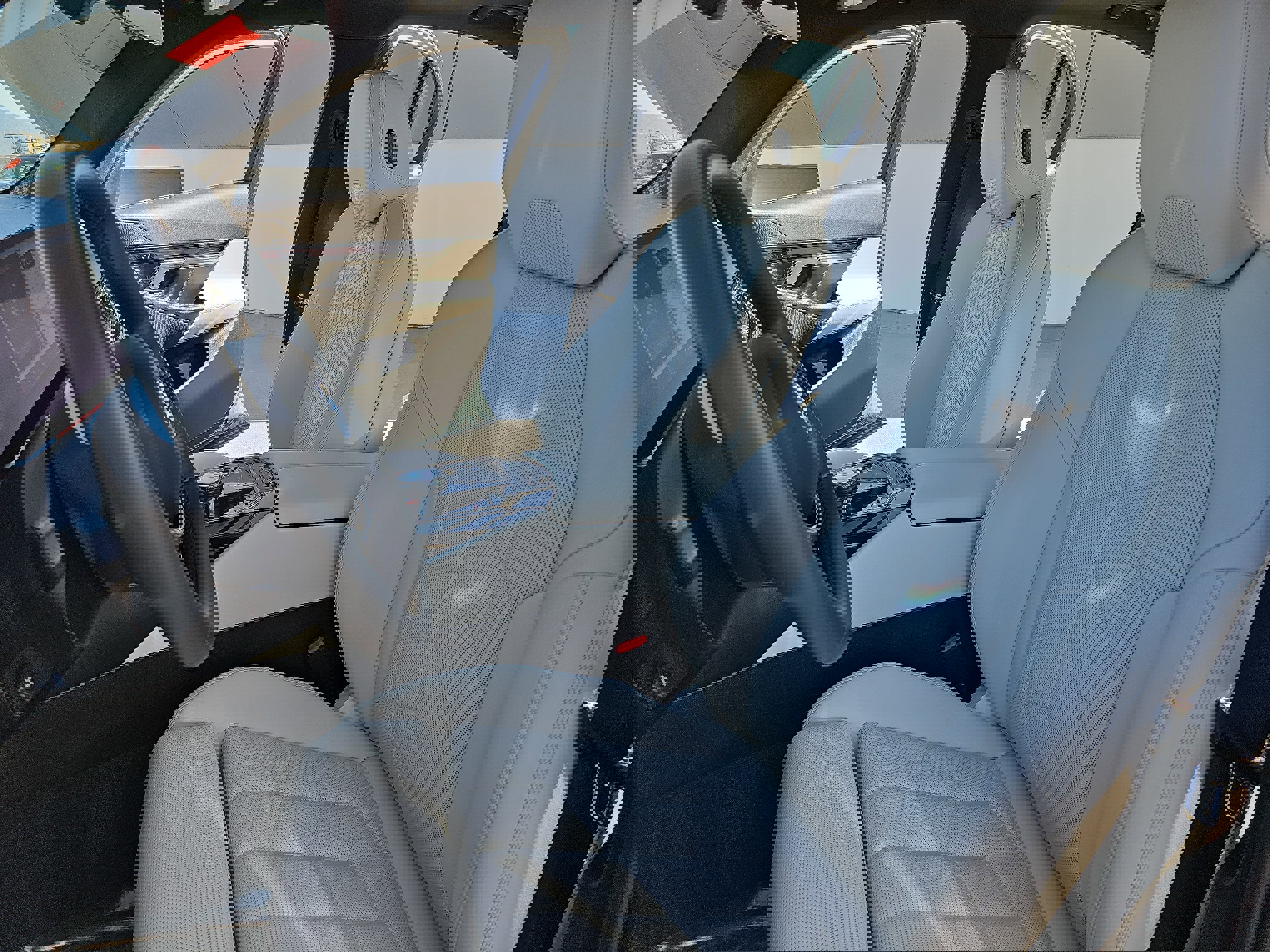 Used 2025 BMW i5 eDrive40i image 15