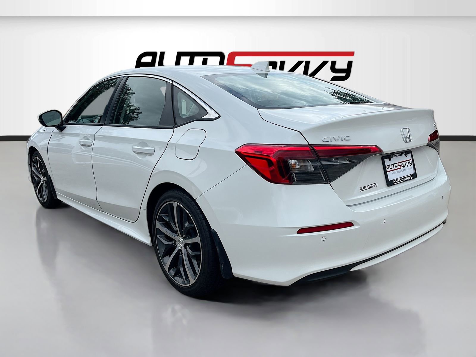 Used 2024 Honda Civic Touring image 5