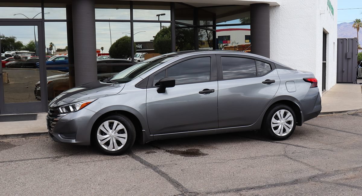 Used 2024 Nissan Versa S w/ Trunk Package FWD image 4