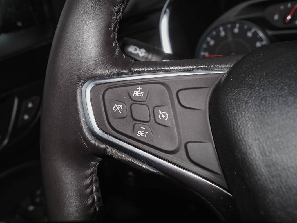 Certified 2018 Chevrolet Equinox LT FWD image 29