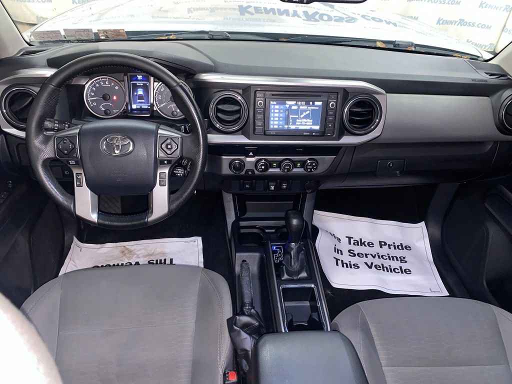 Used 2019 Toyota Tacoma SR5 AWD/4WD image 24