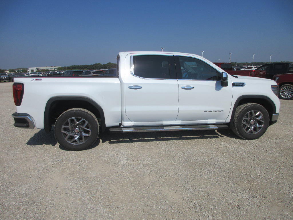 New 2026 GMC Sierra 1500 SLT w/ SLT Premium Plus Package AWD/4WD image 3