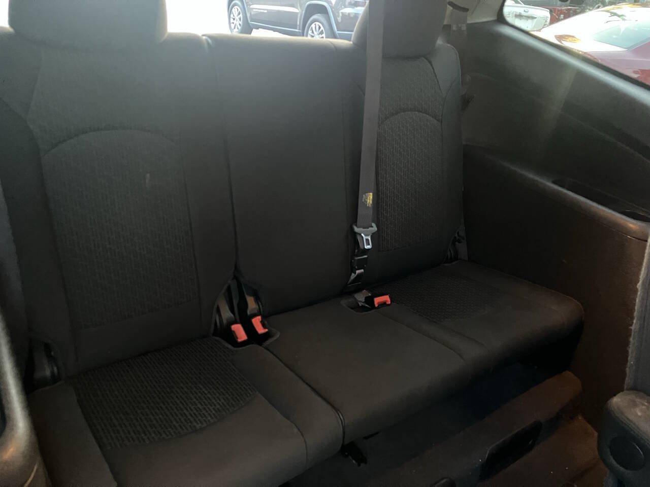 Used 2010 Chevrolet Traverse LT AWD/4WD image 29