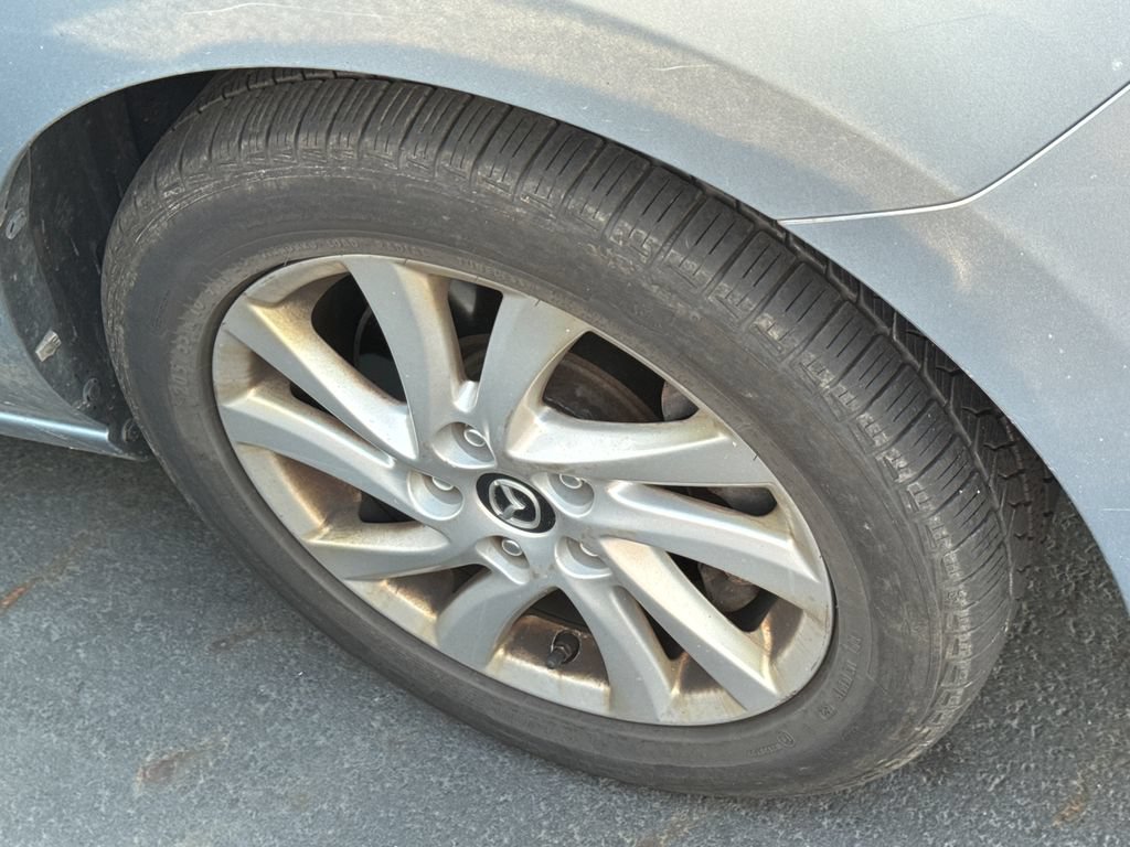 Used 2013 MAZDA MAZDA5 Sport FWD image 9