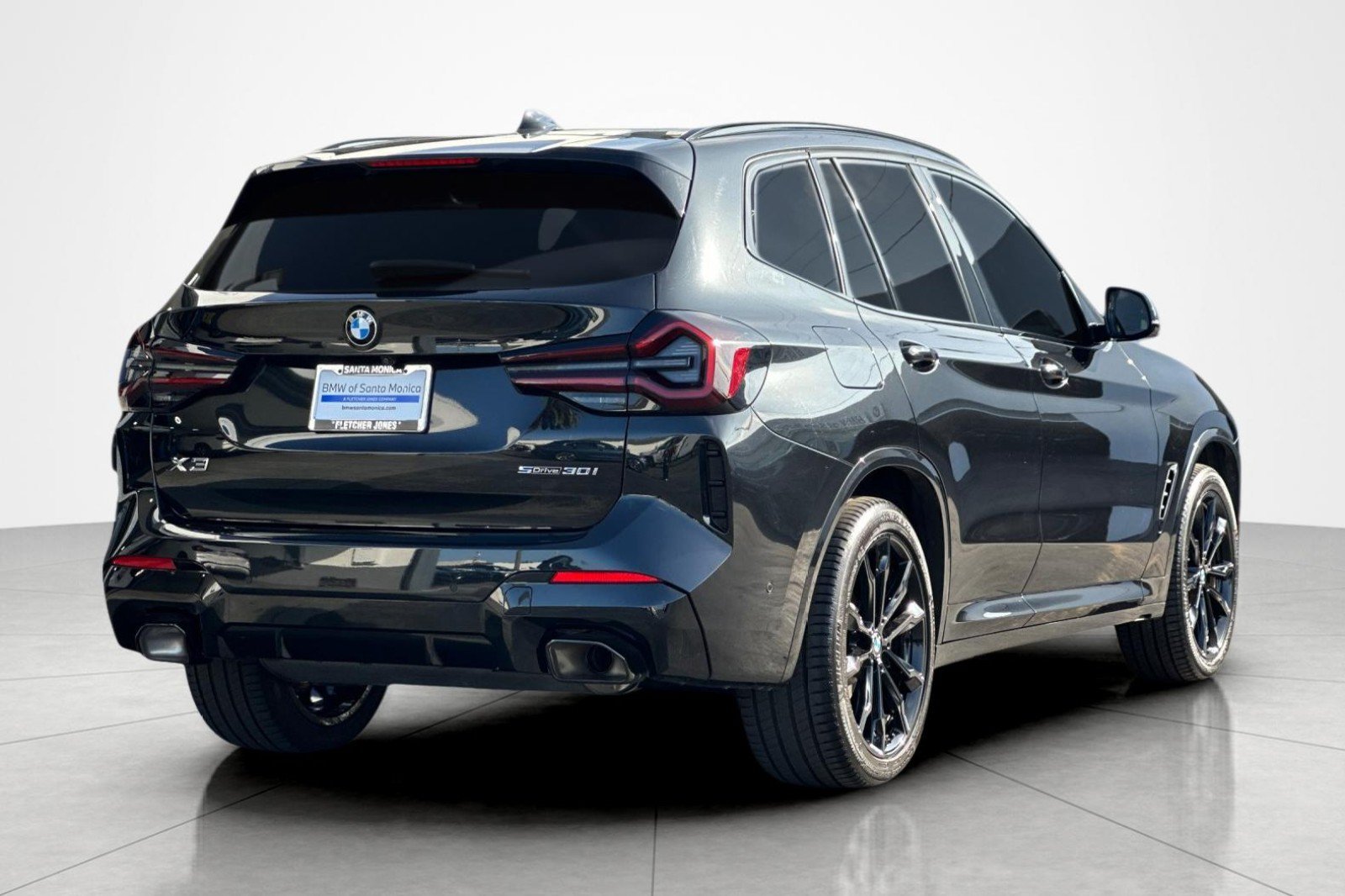 Used 2024 BMW X3 sDrive30i w/ M Sport Package RWD image 5